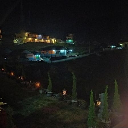 Bromo Otix Guest House Exterior photo