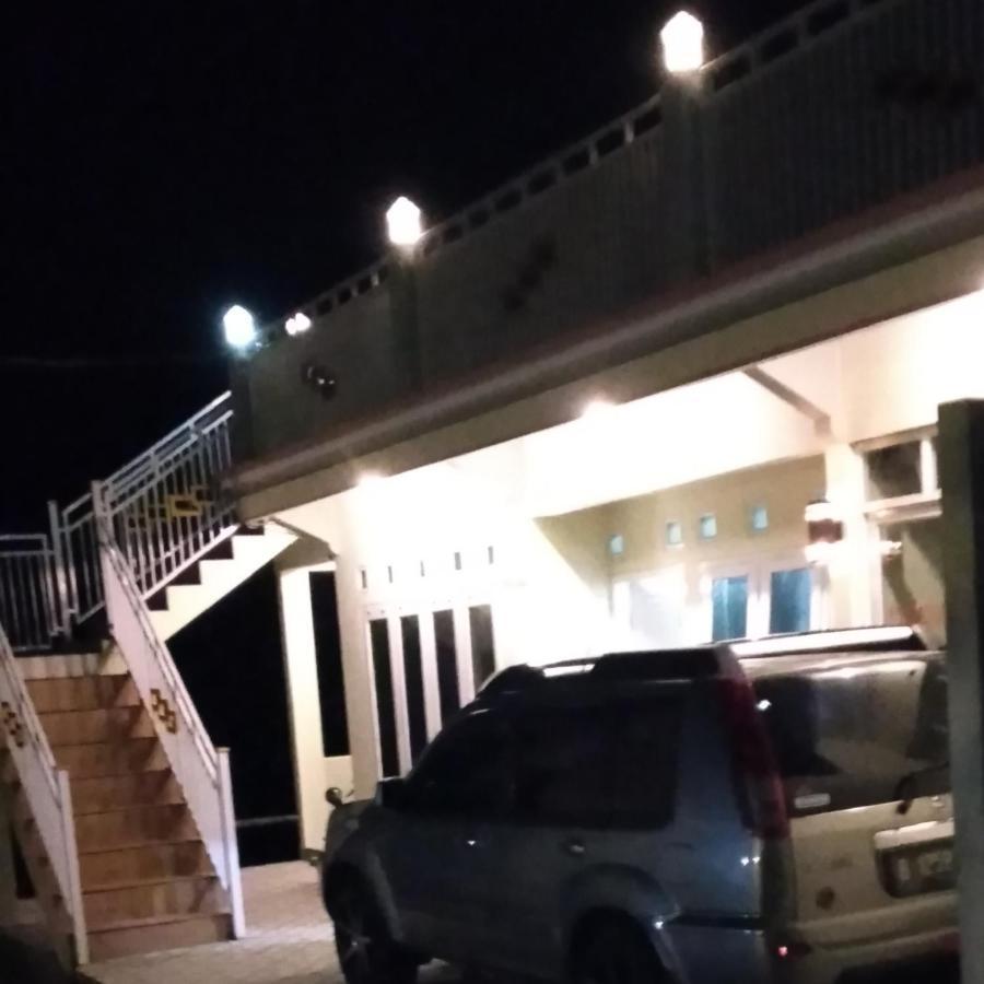 Bromo Otix Guest House Exterior photo