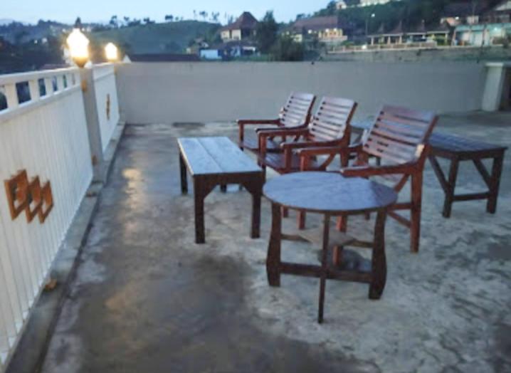Bromo Otix Guest House Room photo