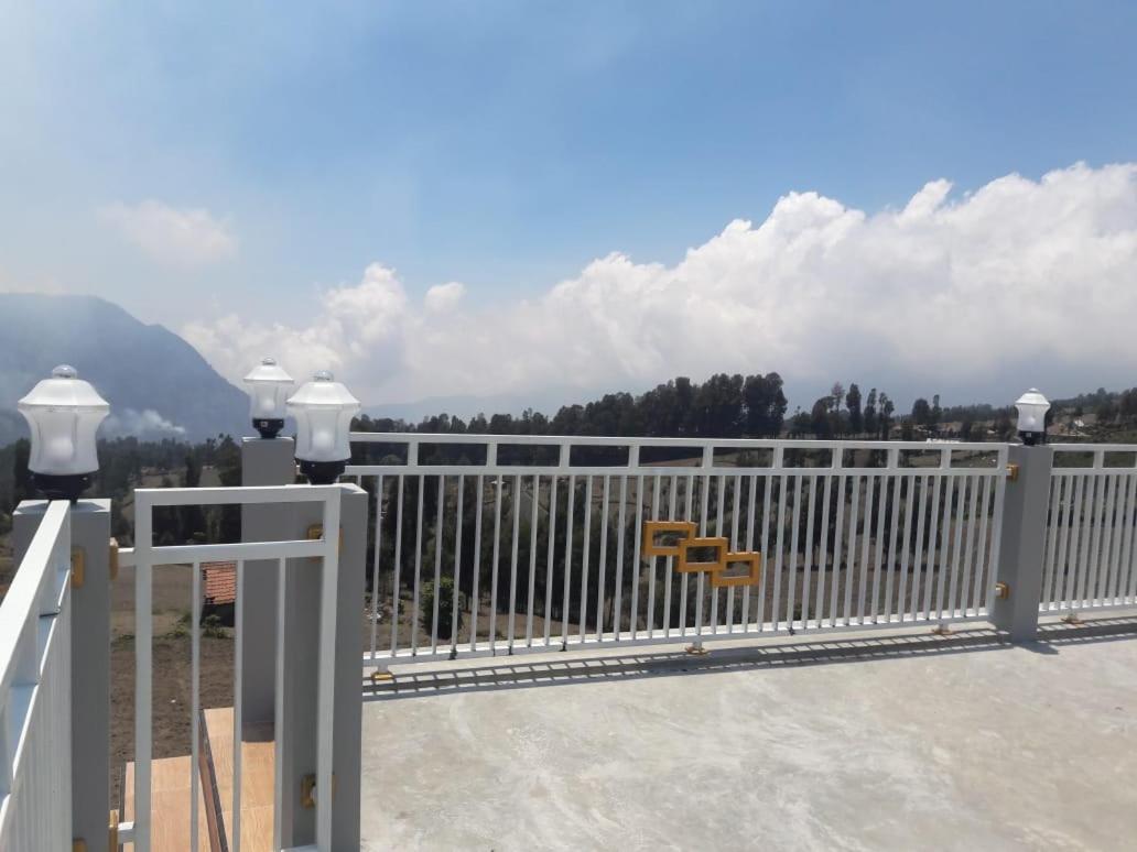 Bromo Otix Guest House Room photo
